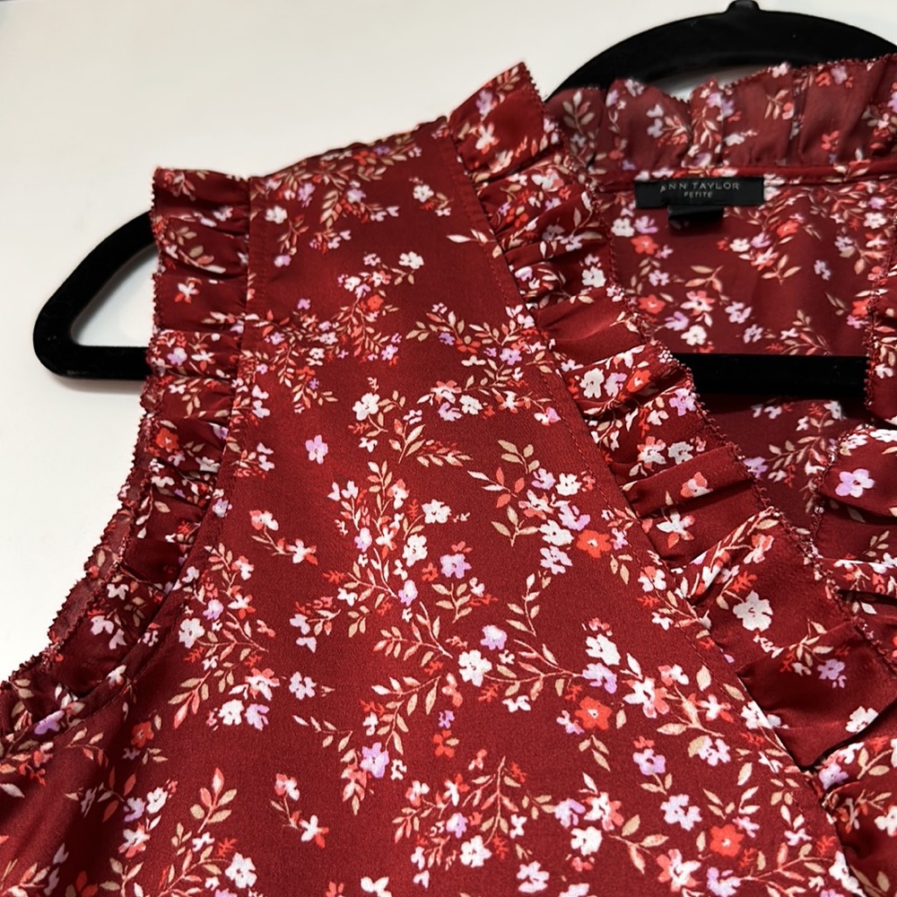 Ann Taylor Ruffled Top SP - Picture 5 of 6